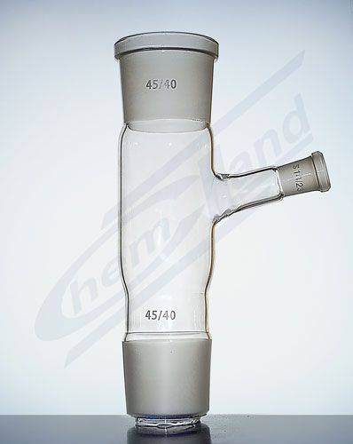 adapteris 3 virzieni izliekts 105 grādu leņķī uz augšu 45/14/29 CHEMLAND